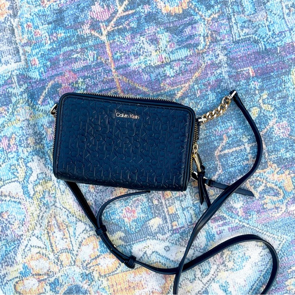 Calvin Klein Handbags - Calvin Klein long crossbory chain purse